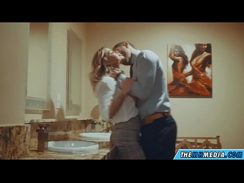 ❤️ Lè yon blond bèl sedui ou nan yon twalèt piblik ️❌ Porno nan ht.osagoassist.ru